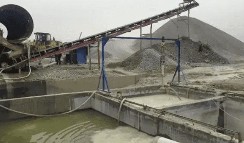 （砂石清洗消泡劑應用場景） 